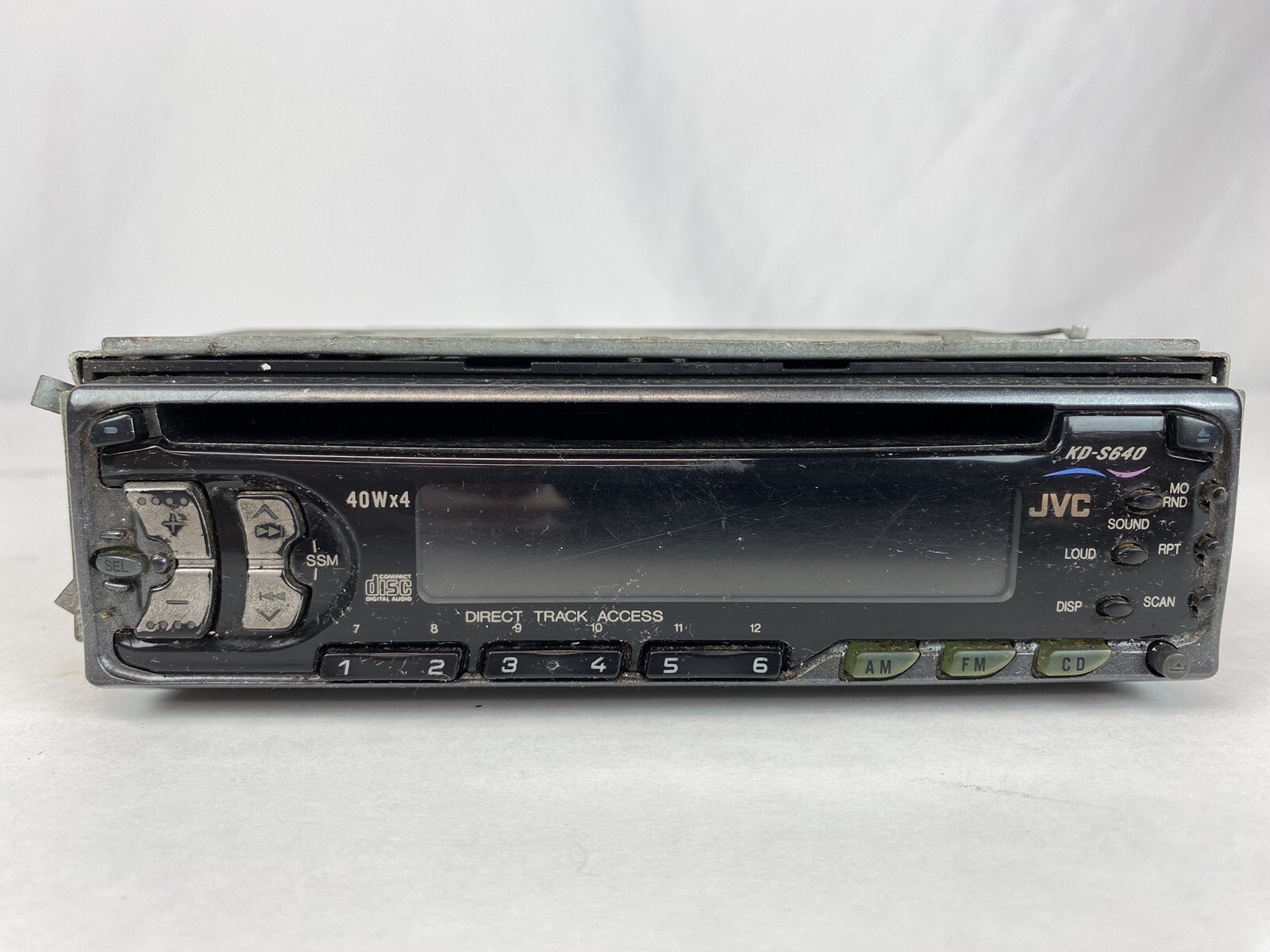 JVC KD-S640 CD player am/fm with detachable face plate