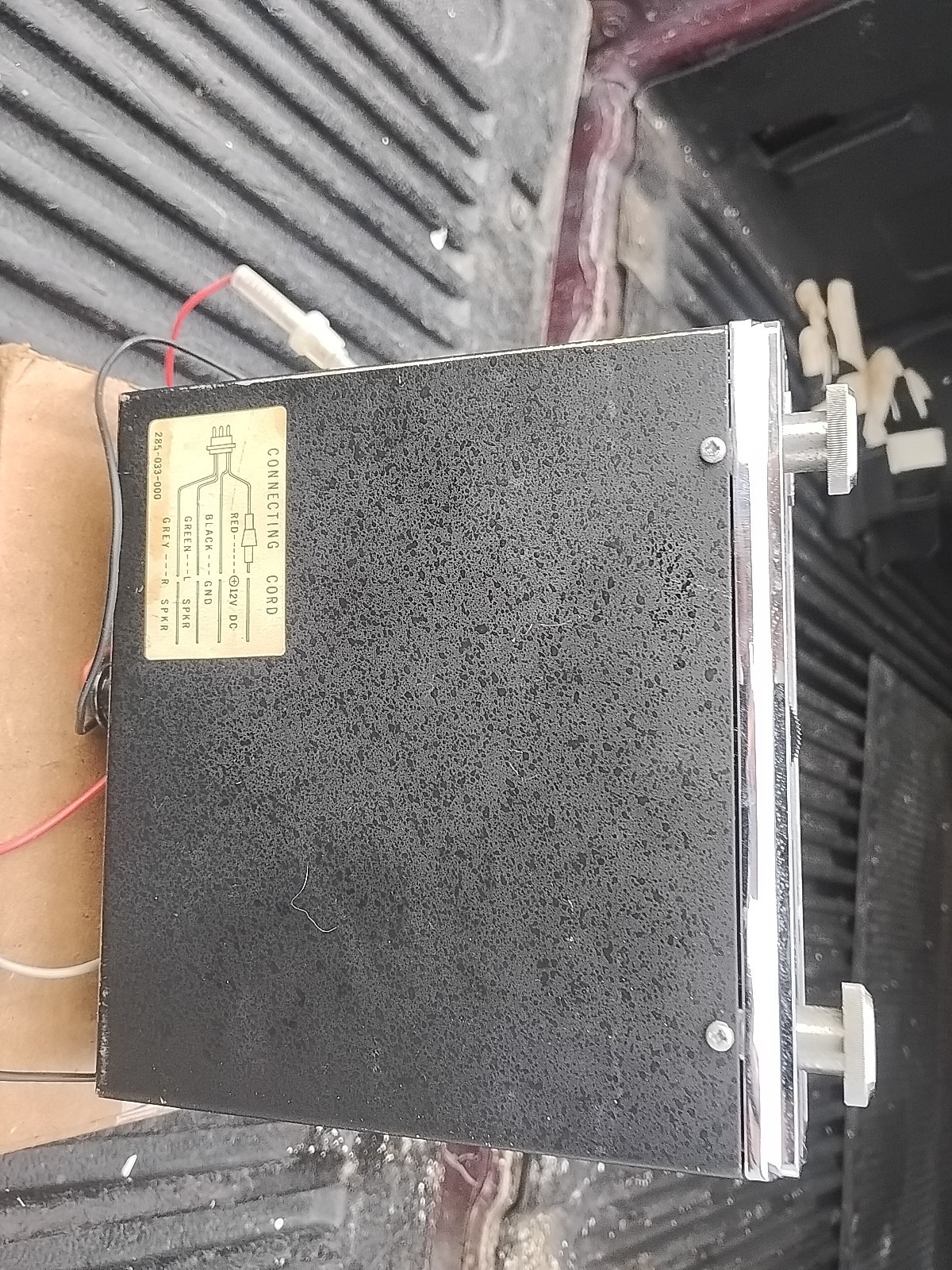 Vintage 1968-69 Ford Mustang Automatic Radio 8-Track player. Model MNE-6725A