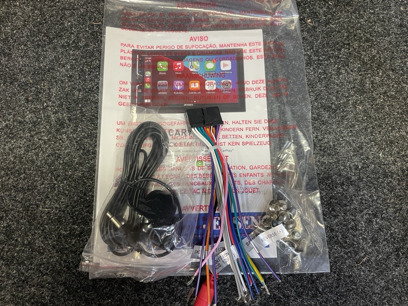 Jensen CAR723W 7″ w/ Harness BT Mic Android Auto & Carplay 4 Parts Or Repair