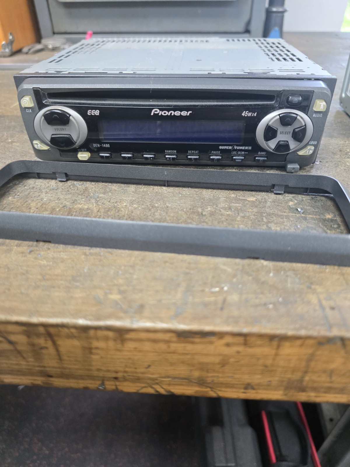 Pioneer DEH-1400 CD/ Receiver, Head Unit, Easy EQ, Working Condition