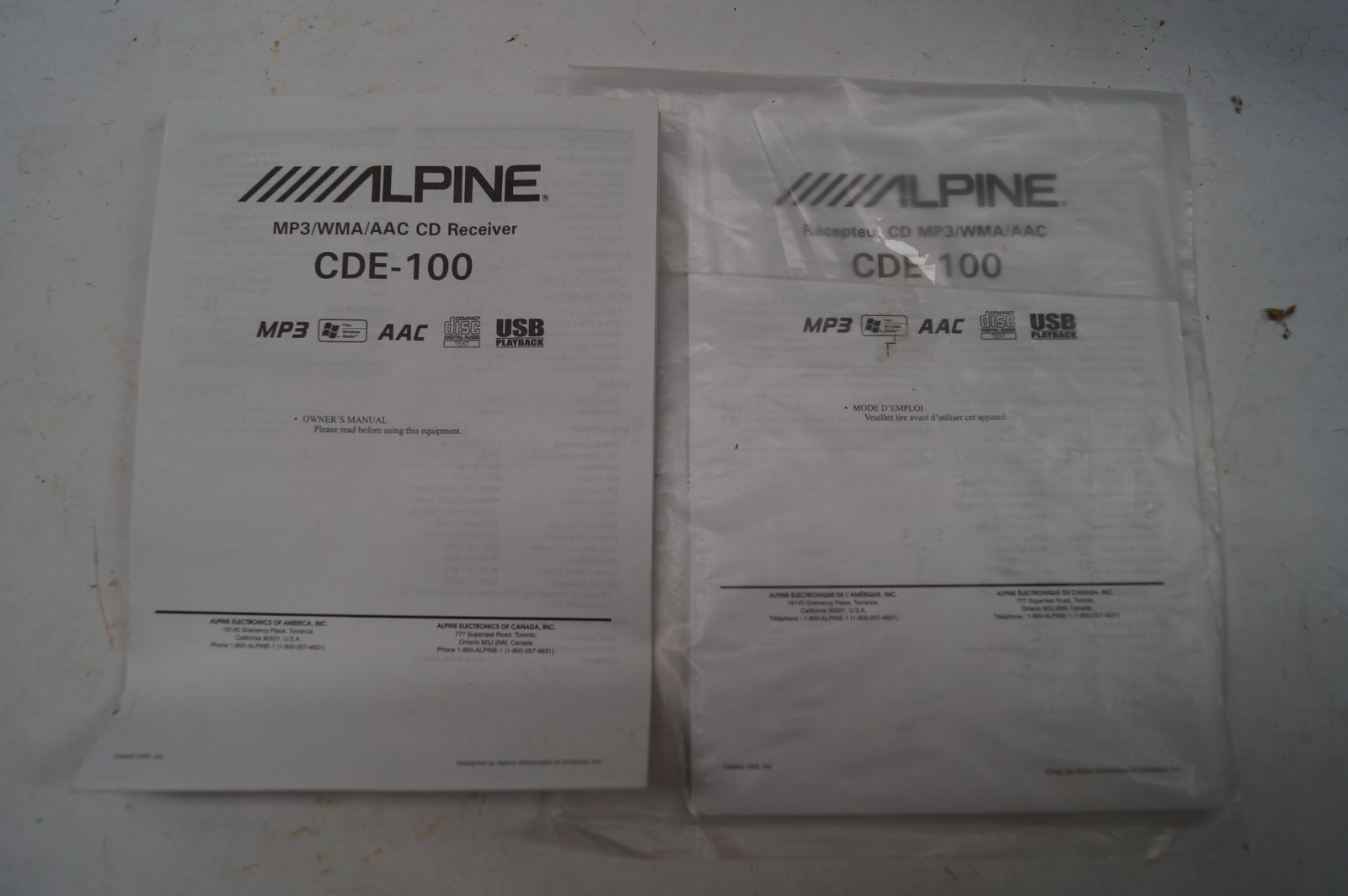 Alpine CDE-100 CD Player MP3 In-Dash Auto Radio USB Detachable Face WORKING F153