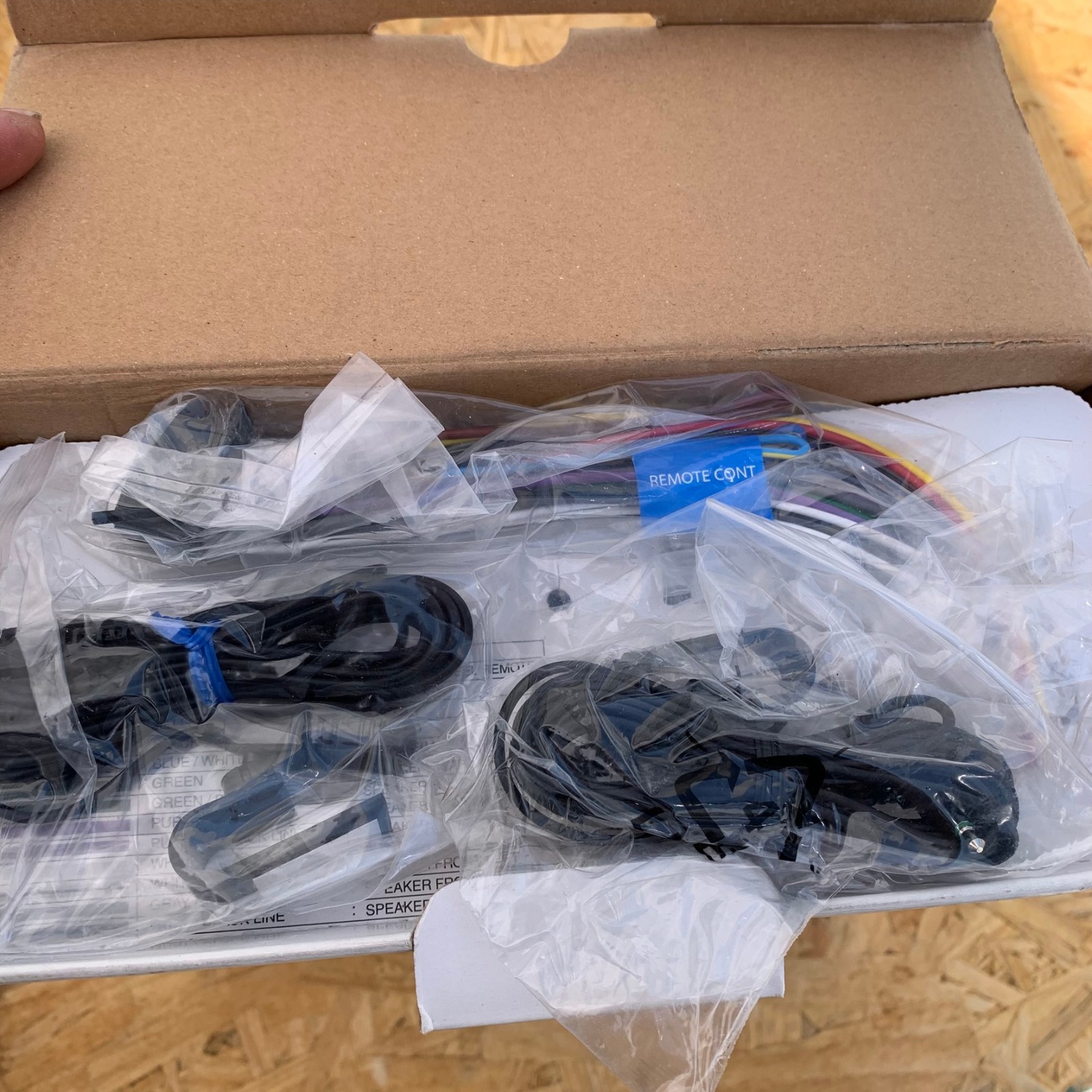 NEW JVC KD-T92MBS Single DIN Marine USB AUX Stereo Bluetooth SiriusXM CD Receive