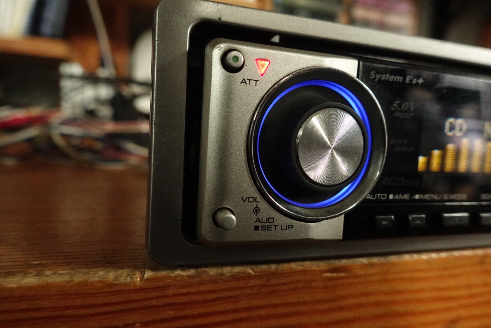 Kenwood KDC-x8529. Graphic Display CD/Bluetooth/Fm108 Player.