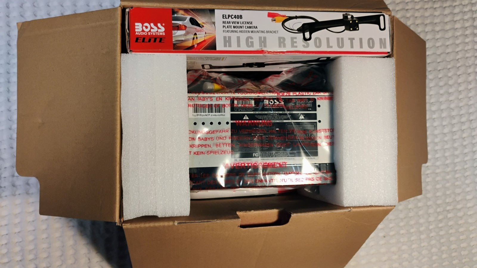 New Open Box Boss Audio Systems Elite BV850ACP Receiver + Cam, Complete Unused