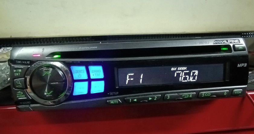 ALPINE CDE-9872J CD HEAD UNIT CD/CD-R/CD-RW MP3 AM FM 1DIN 45W x4ch DC12V