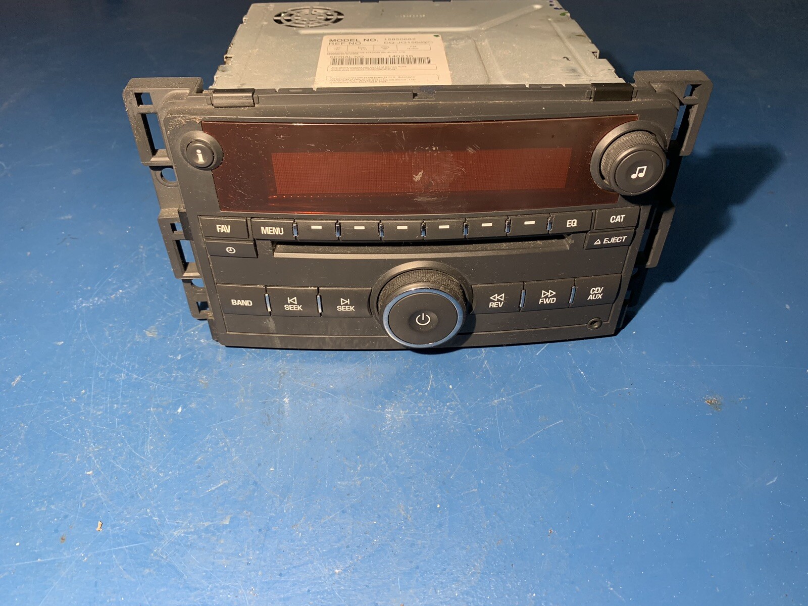 06 07 Saturn Ion AM FM CD radio receiver OEM 15850682