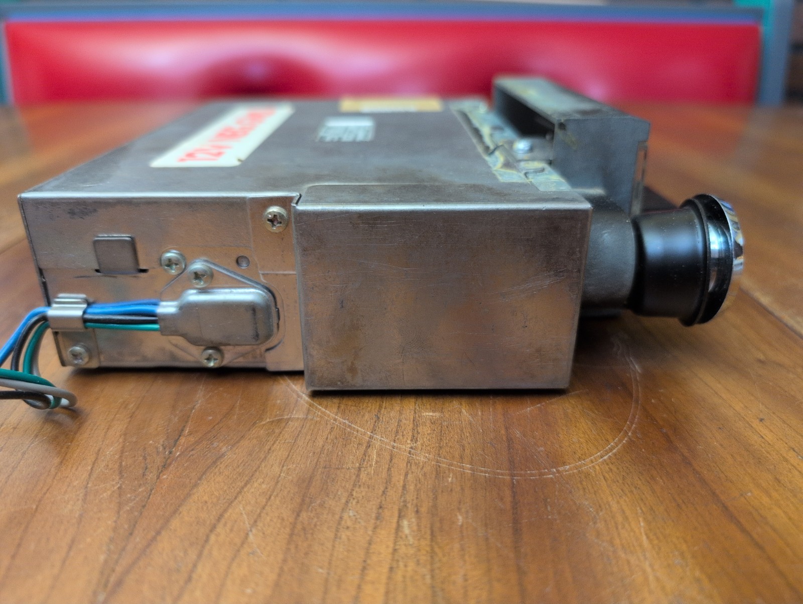 Vintage 60s Automatic Radio Mfg Universal 12V AFC AM FM Car Model AFC-1303 READ
