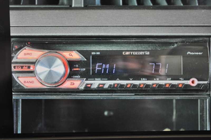 Pioneer carrozzeria DEH-380 CD Player 1DIN Audio Deck Excellent JAPAN