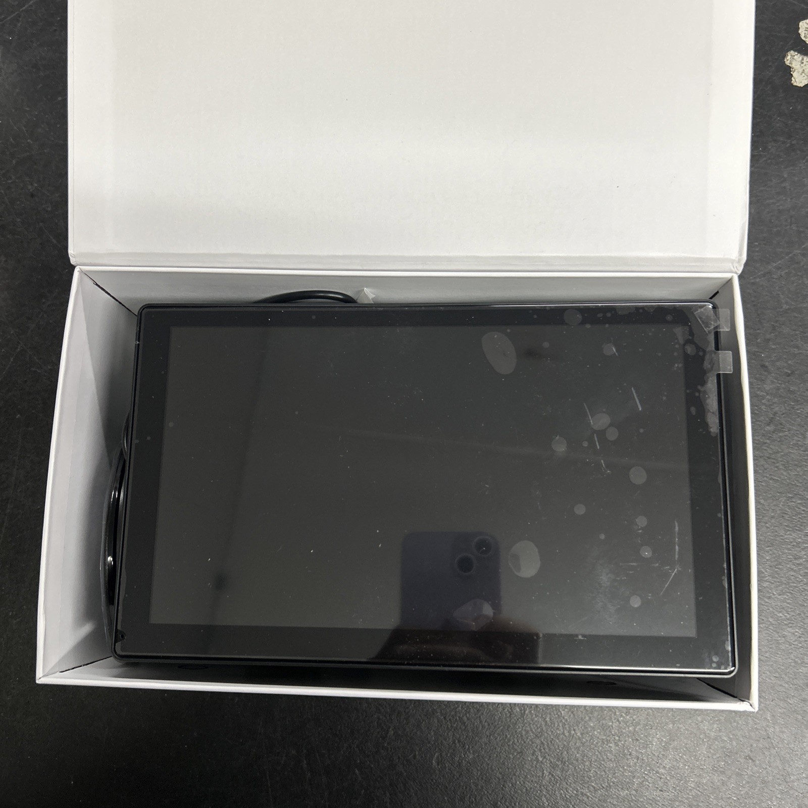 Touchscreen Wireless Smart Screen Stereo With Camera Model Q9S; New Open Box
