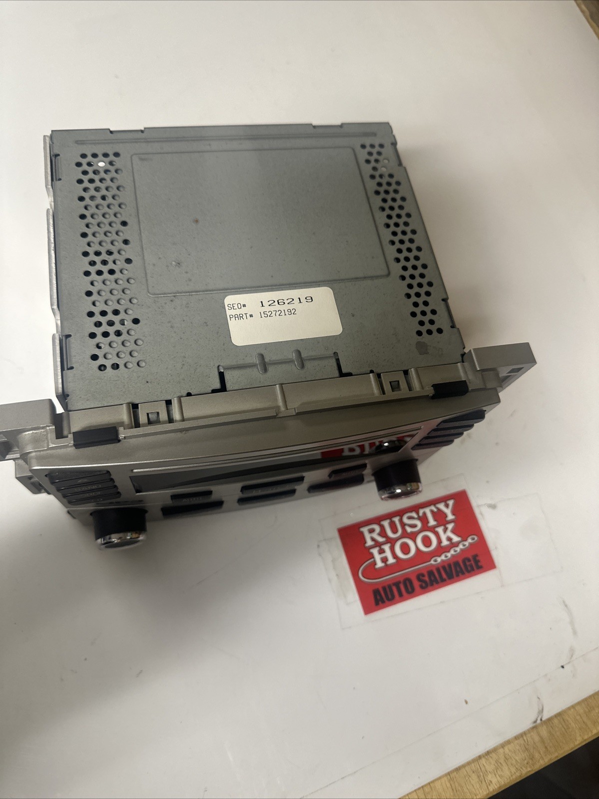 2006 Chevrolet Cobalt AM FM MP3 CD stereo receiver OEM 15272192