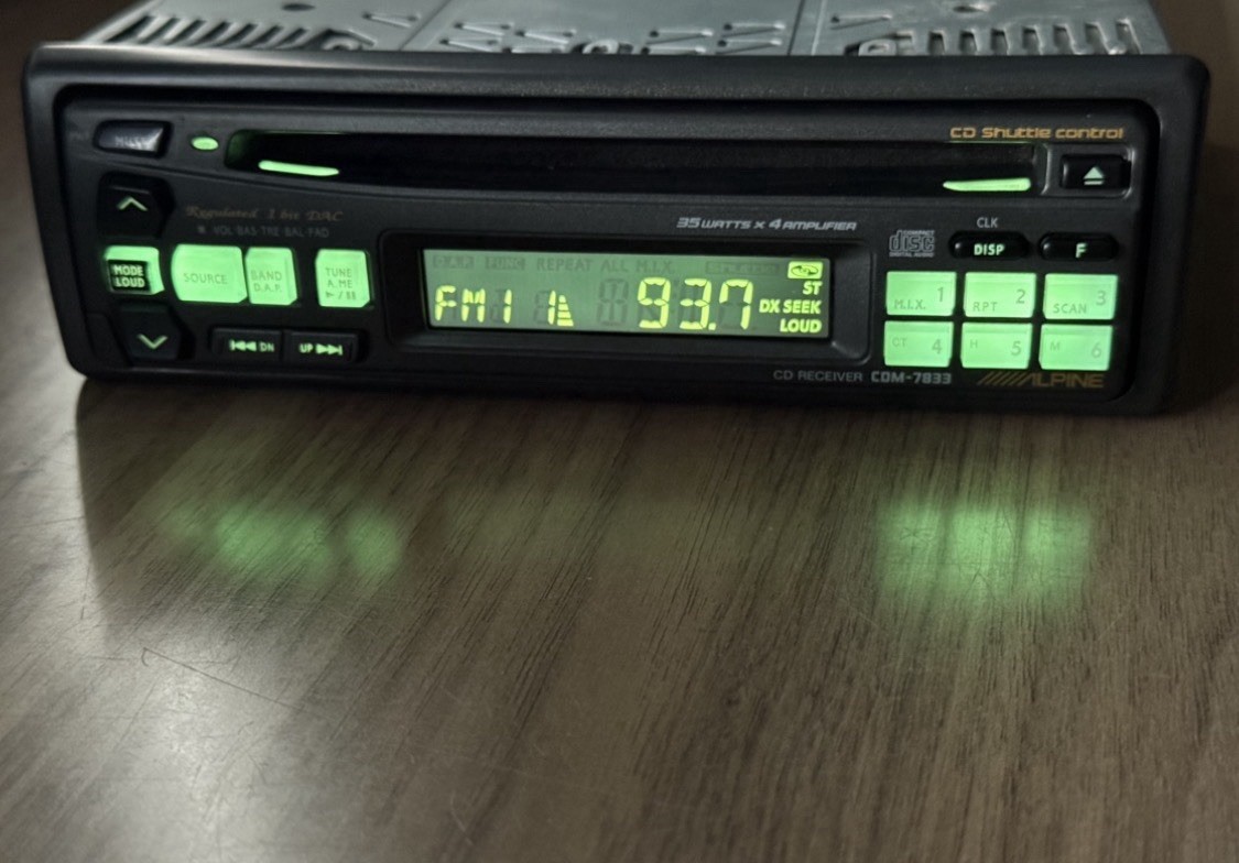 ALPINE CAR AUDIO STEREO IN DASH CD UNIT OLD SCHOOL CDM-7833 VINTAGE RARE! EQ