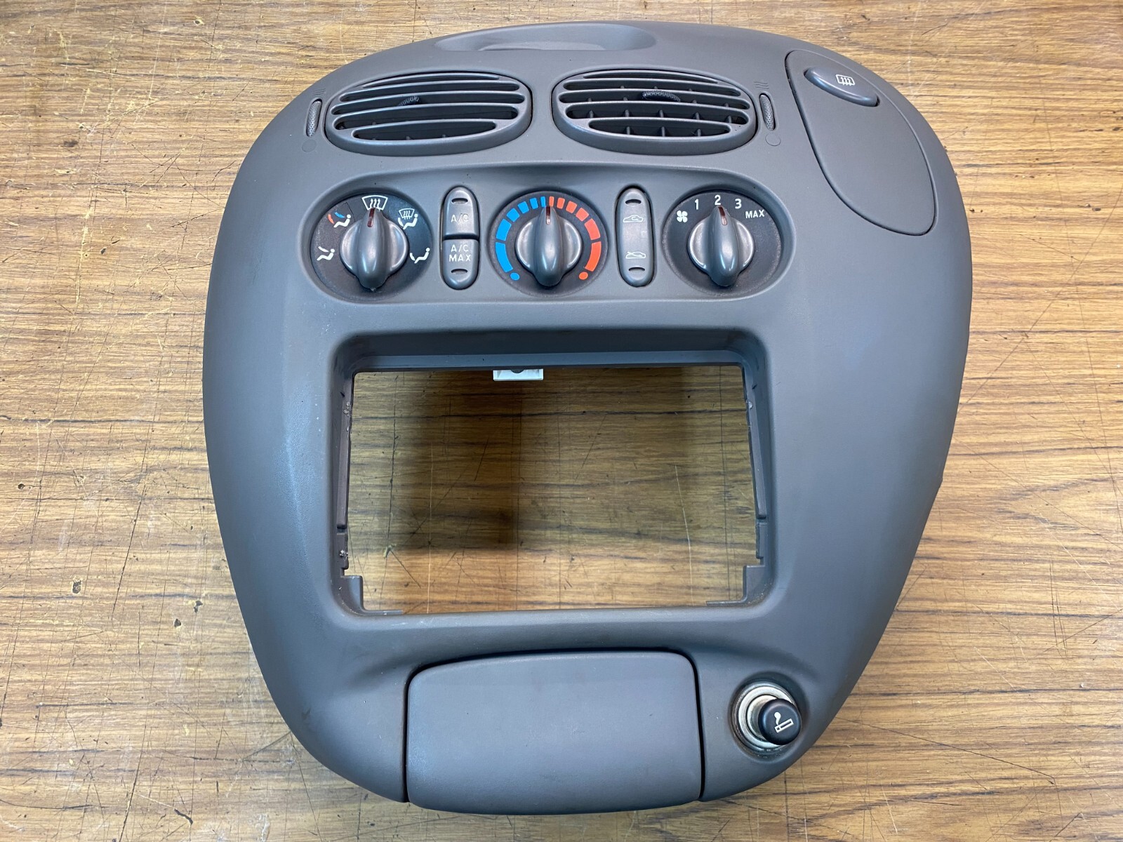 Ford Falcon AU S1 Dash A/C Stereo Control Surround Grey