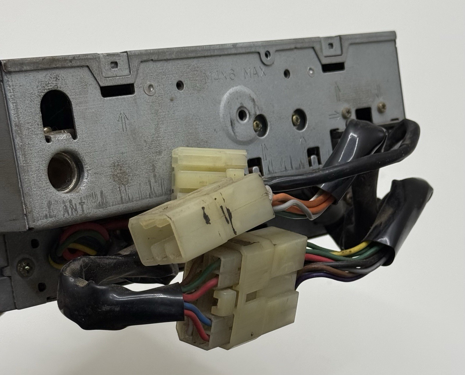 Sony EXR-200 AM/FM Cassette Stereo Equalizer 1984-1989 Toyota 4Runner Pickup