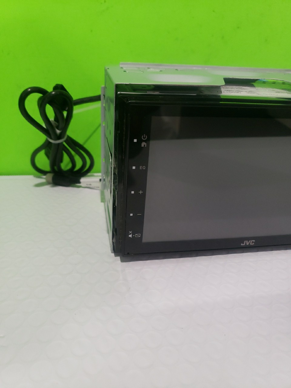 JVC KW-M180BT 6.8″ Multimedia Receiver Double-DIN with Bluetooth & USB Mirroring