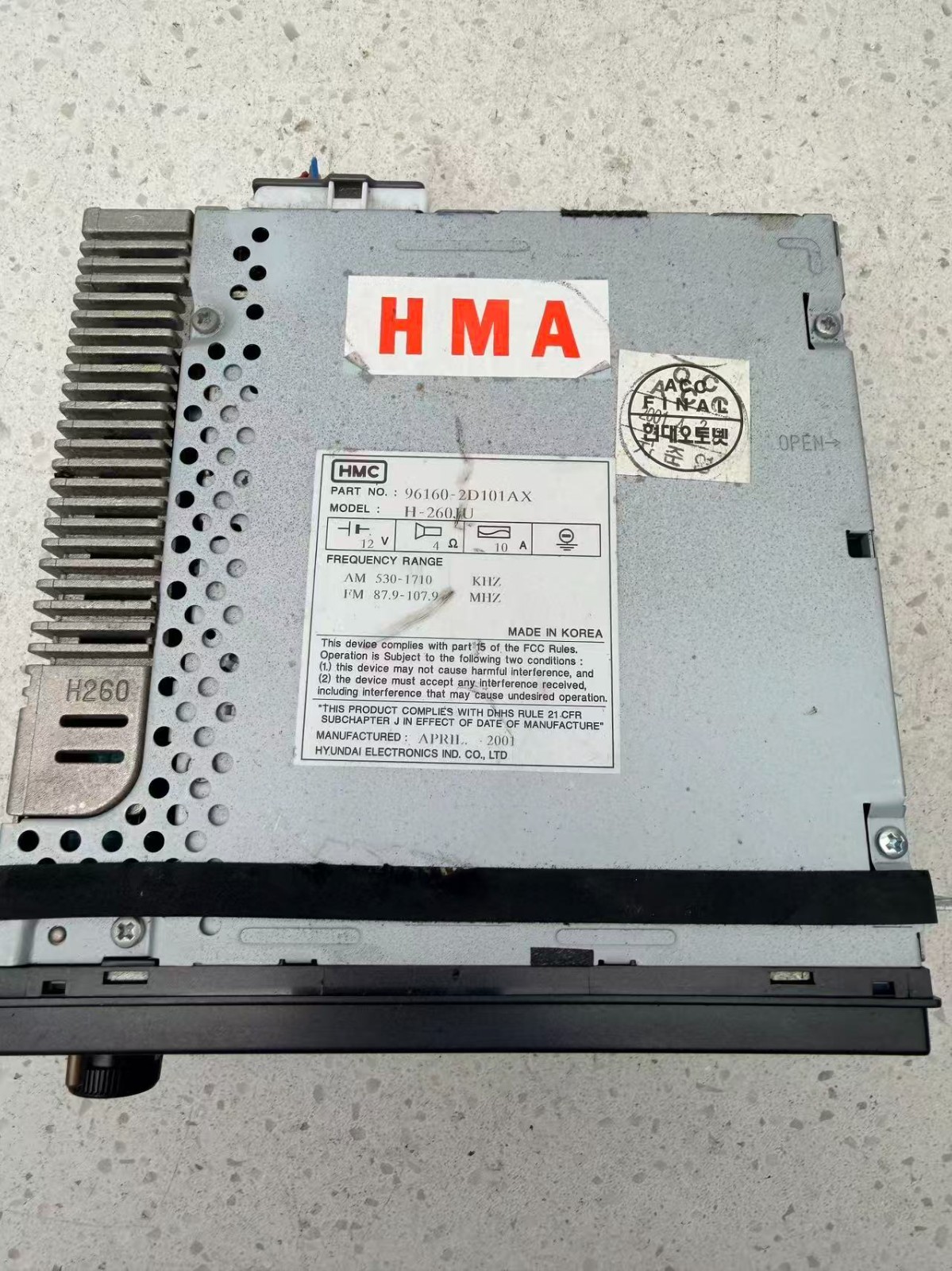 Hyundai Factory CD FM/AM Radio Part No. 96160-2D101AX H-260JU