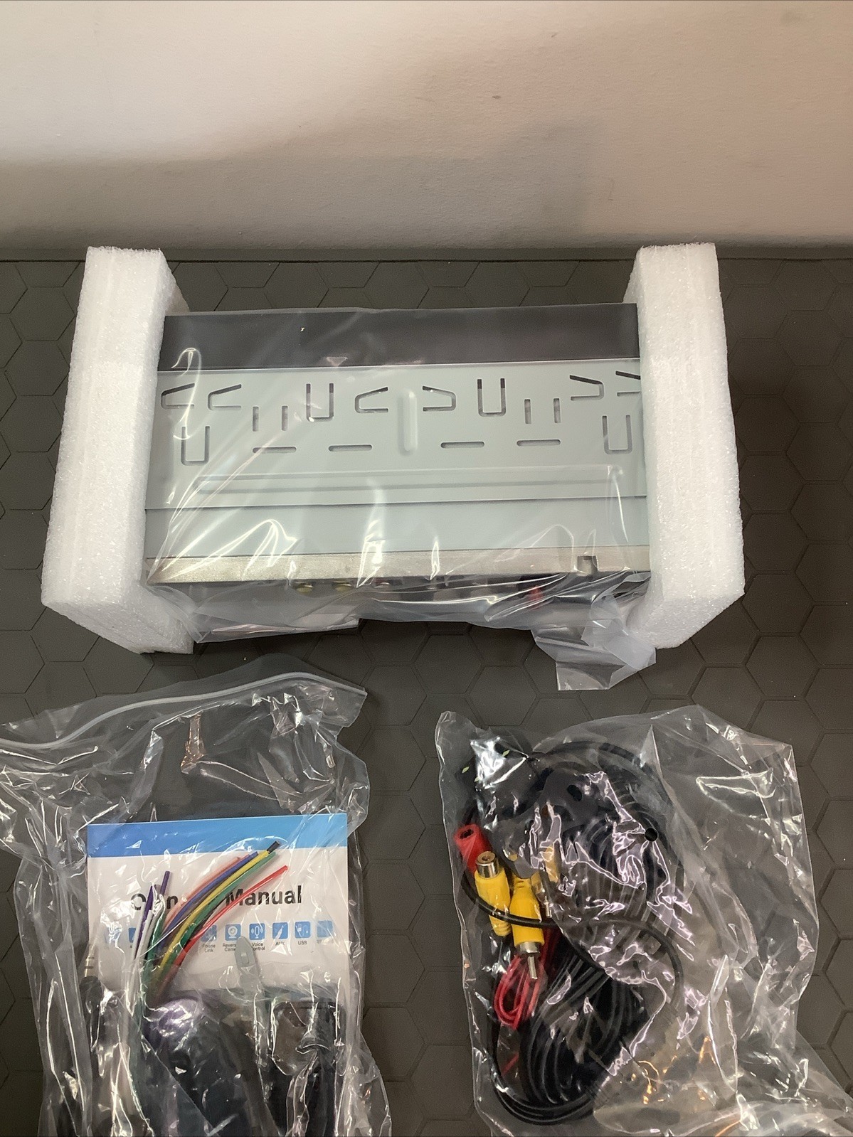 6.9 Inch TFT-LCD ONE DIN Car MP5 Touch Screen with USB-C 50wx4