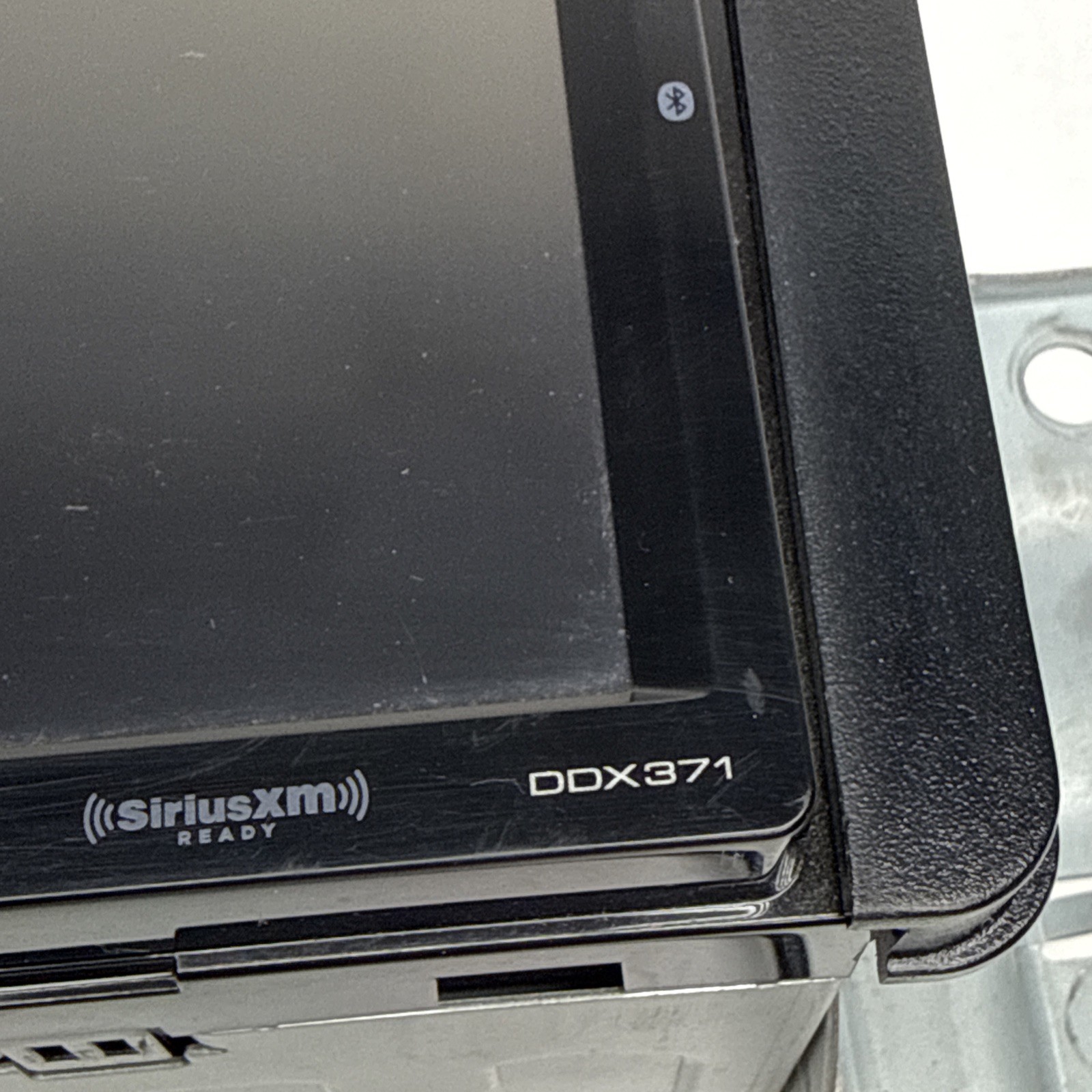 Kenwood DDX371 Double DIN 6.1″ DVD Bluetooth Touchscreen Stereo – 5305709