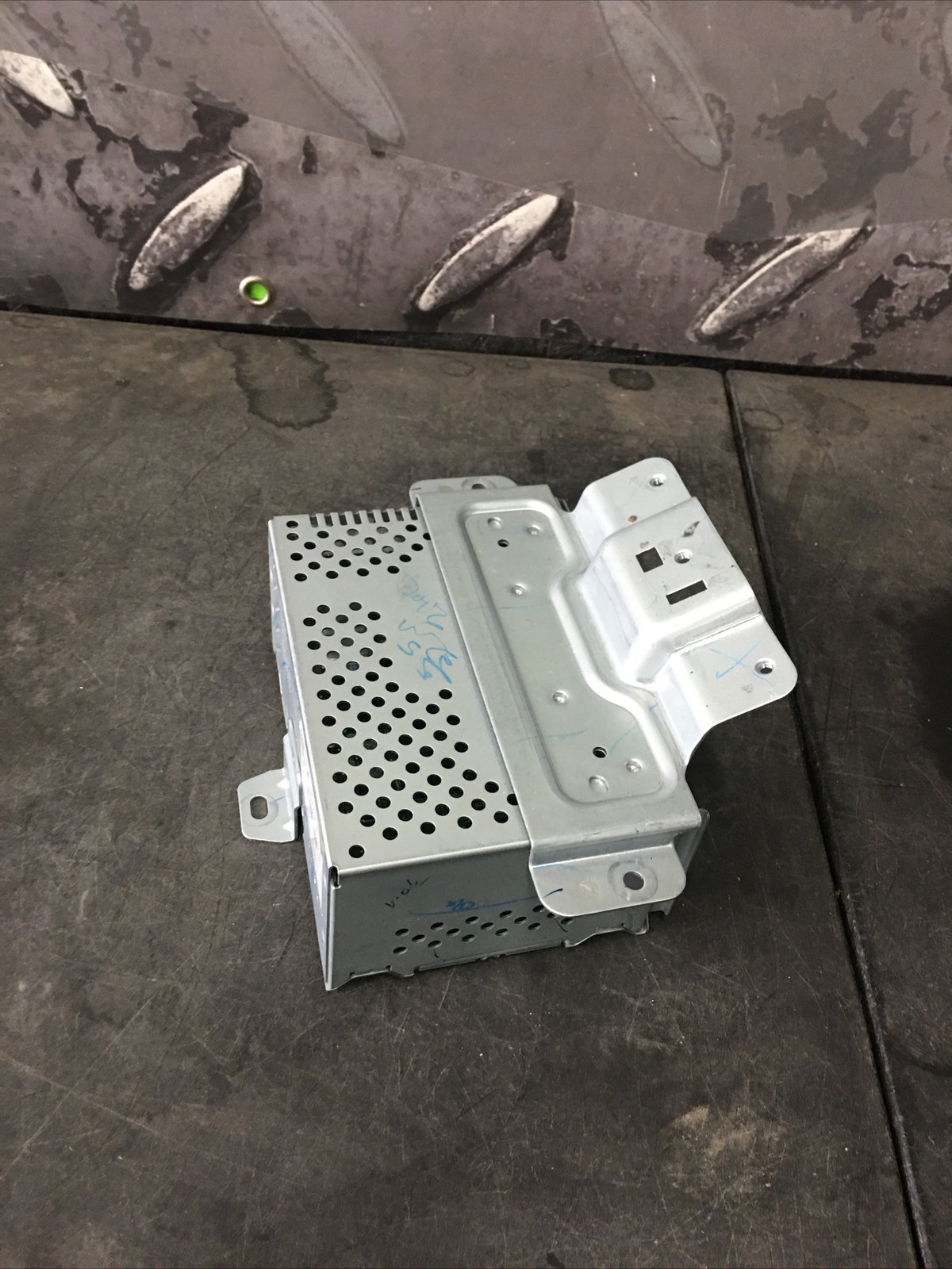 Ford EcoSport 2020 Radio Receiver Module HN1T18C815FV