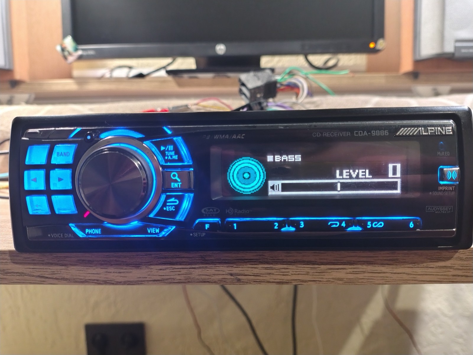 Alpine CDA-9886 Car Stereo CD Receiver Fully Working 4V Pre out Good Shape