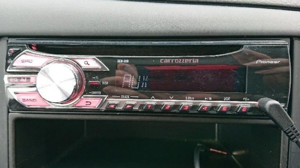 Carrozzeria DEH-380 CD Receiver 1-DIN Pioneer Car Audio Tested & Working
