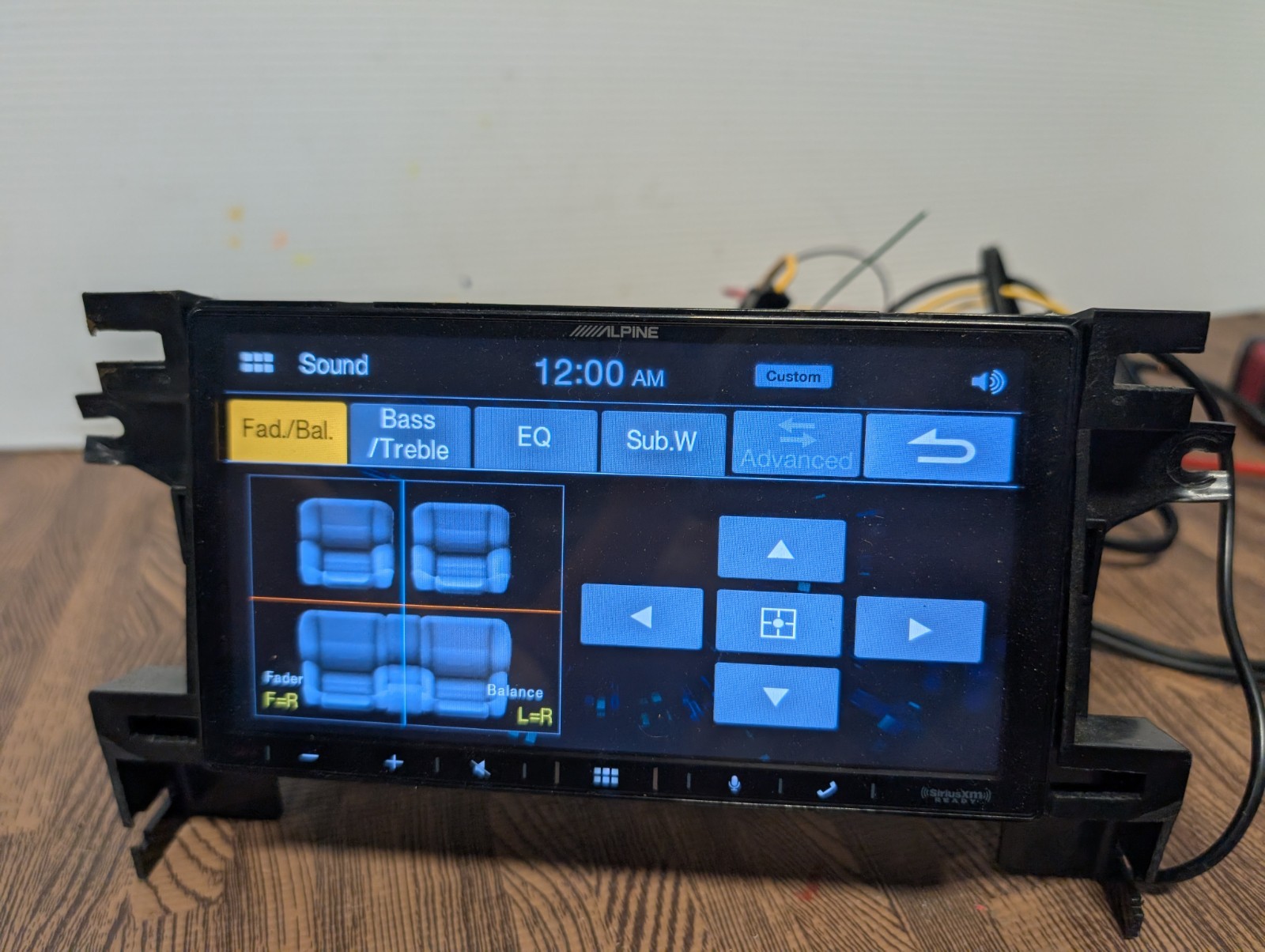 Alpine iLX-W650 Car Double Din Digital Media Receiver w/CarPlay & Android Auto