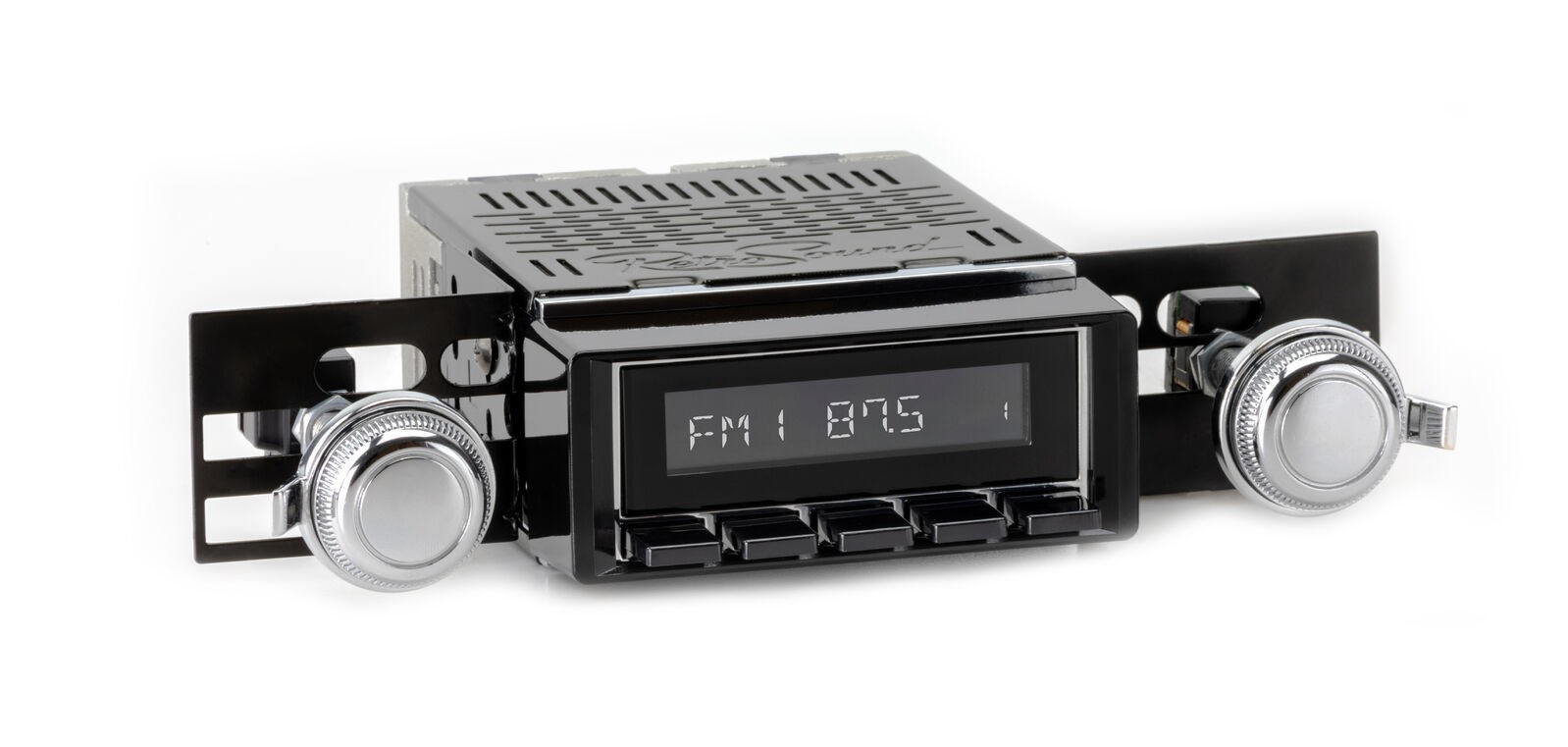 RetroRadio for 1965-66 Chevrolet Impala/Bel Air/Biscayne LCB-M6-215-221-03-73