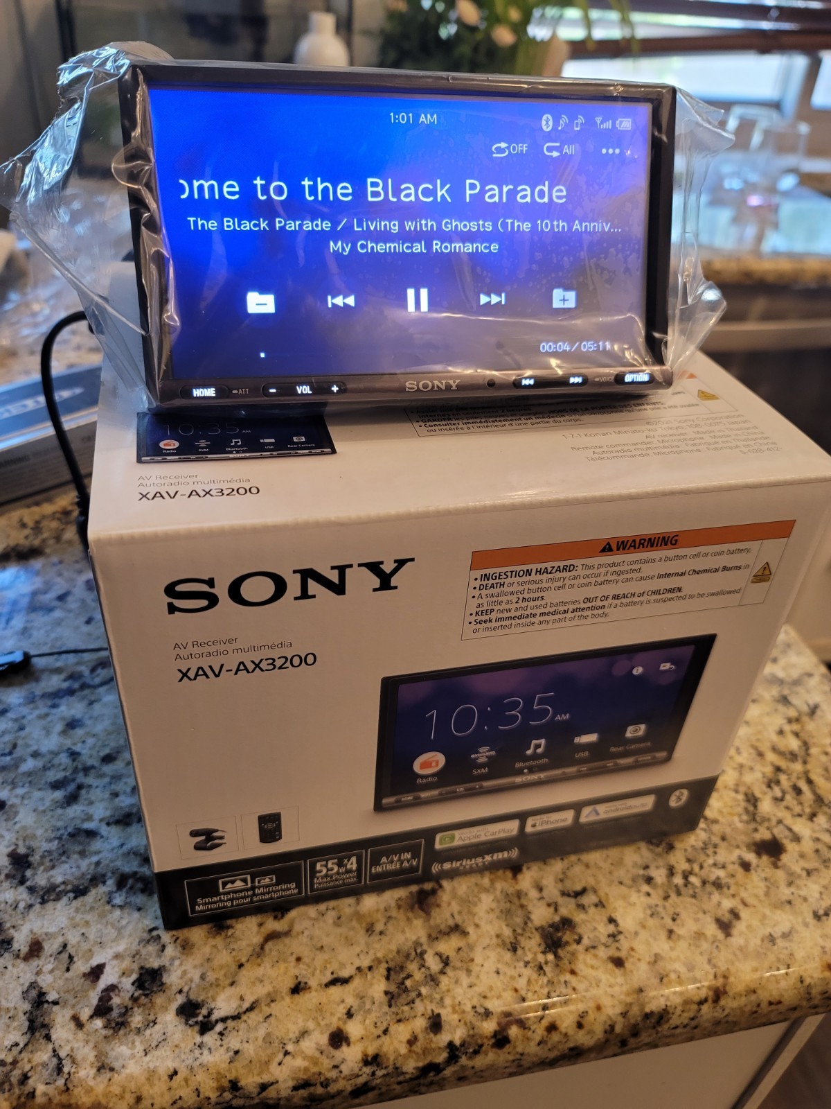 Sony XAVAX3200 7″ 2-DIN Digital Multimedia w/ CarPlay/Android Auto