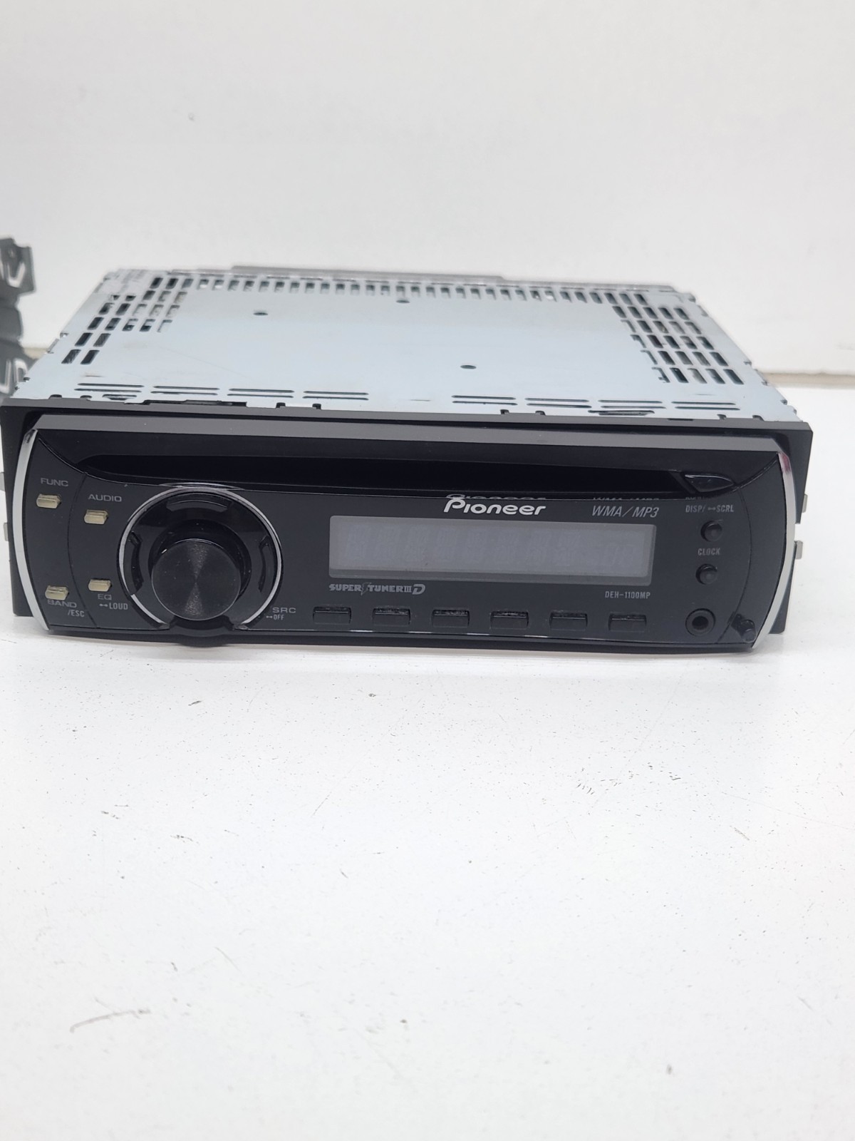 Pioneer Super Tuner DEH-1100MP CD Player WMA MP3 Aux In Car Stereo Radio Single