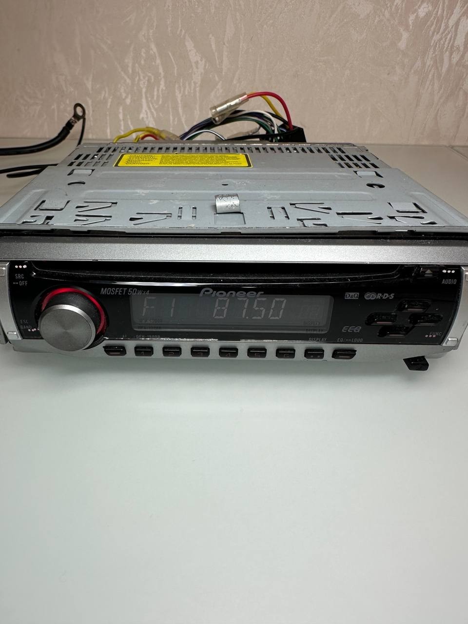 Pioneer DEH-1900R Car CD Player Stereo Detachable Face MOSFET 50Wx4 Tested