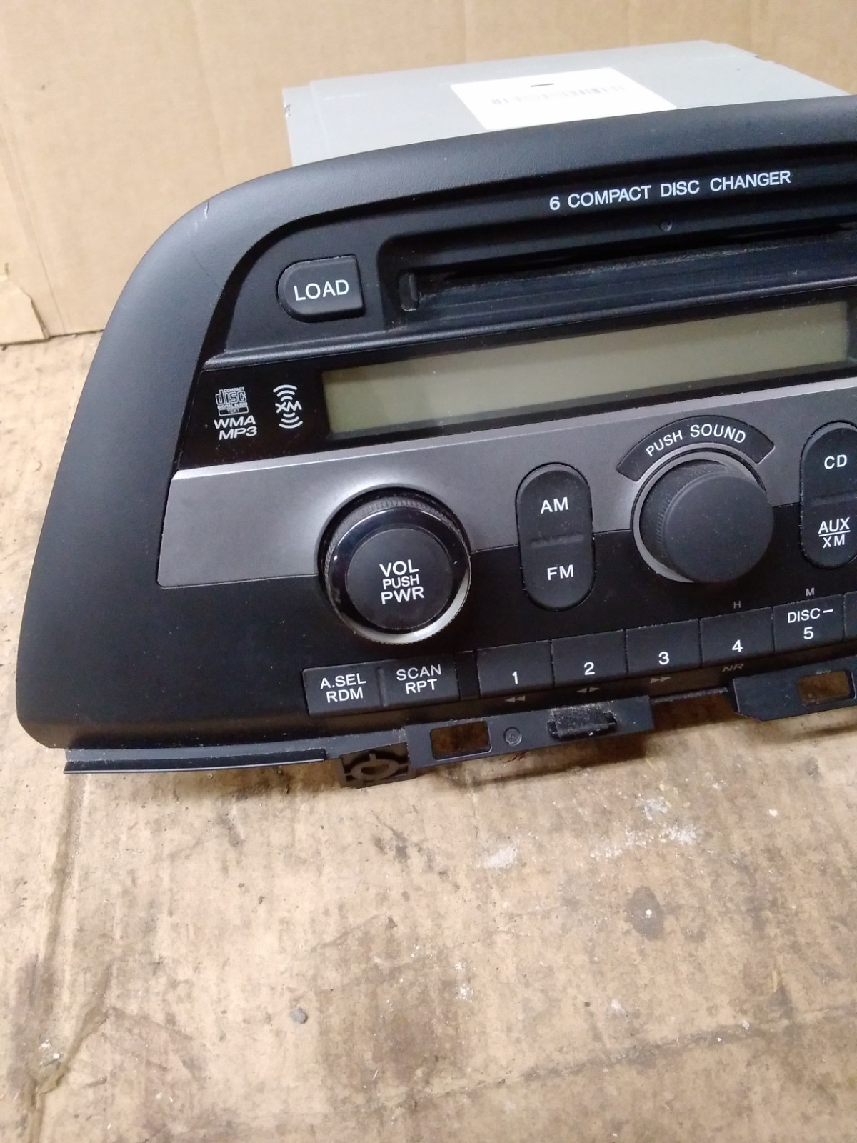 2008 Honda Odyssey AM FM XM MP3 6 CD Radio Receiver 39100-SHJ-A410 2005-2010