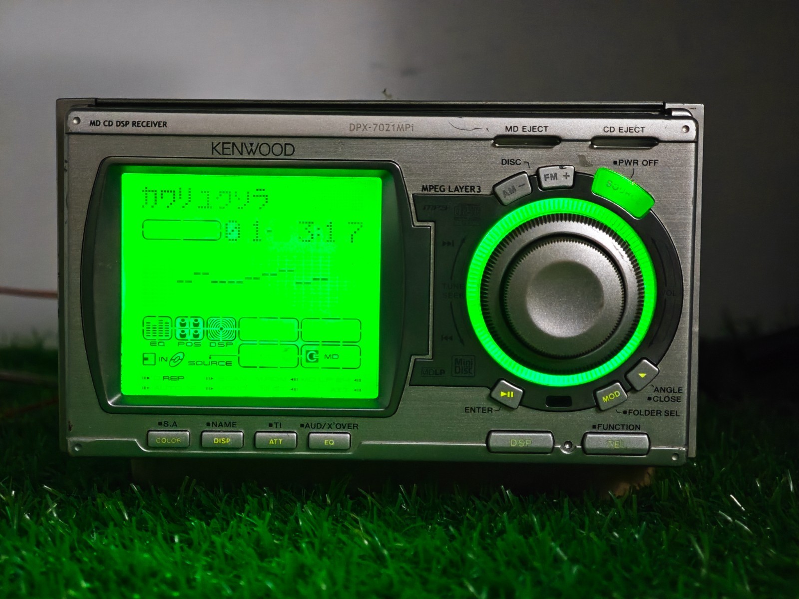 Vintage Kenwood DPX-7021MP Double-DIN CD / MiniDisc Player & DSP Receiver