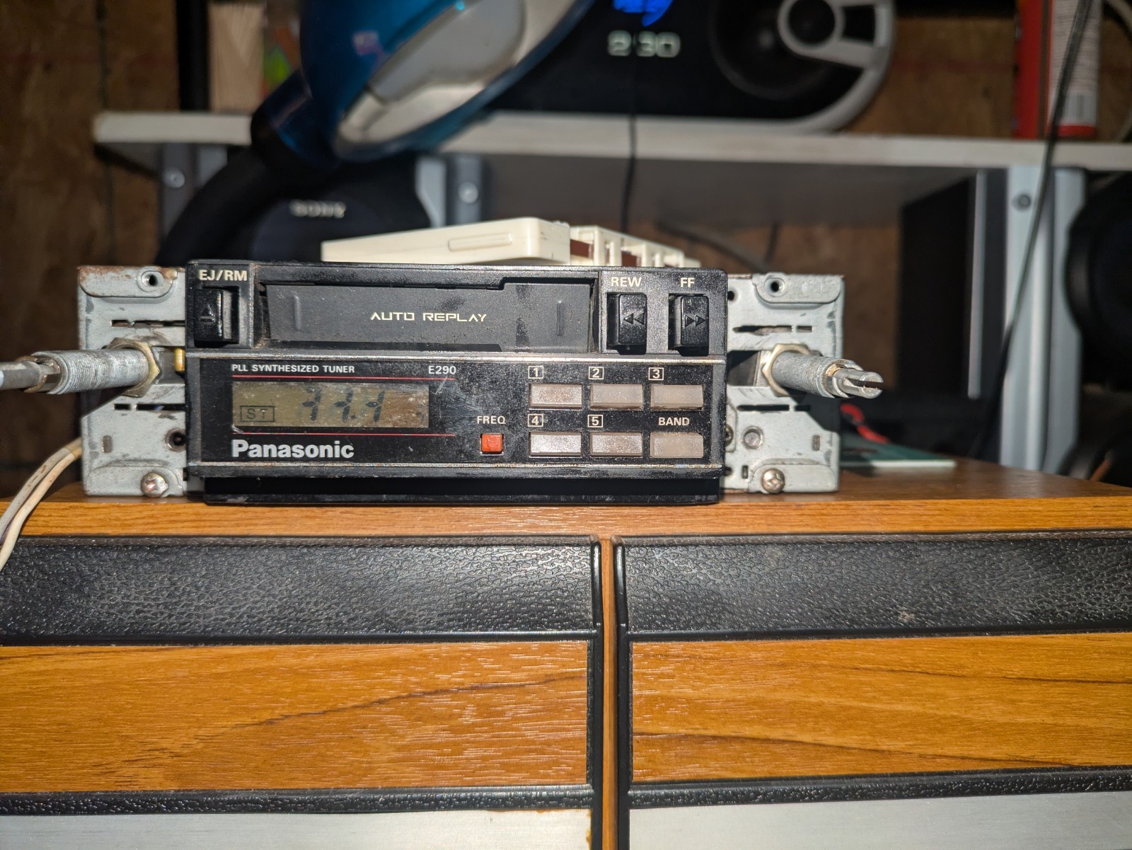 Lot VTG 80s Panasonic Old School Shaft Car Stereo Cassette Knob Deck Radio S525