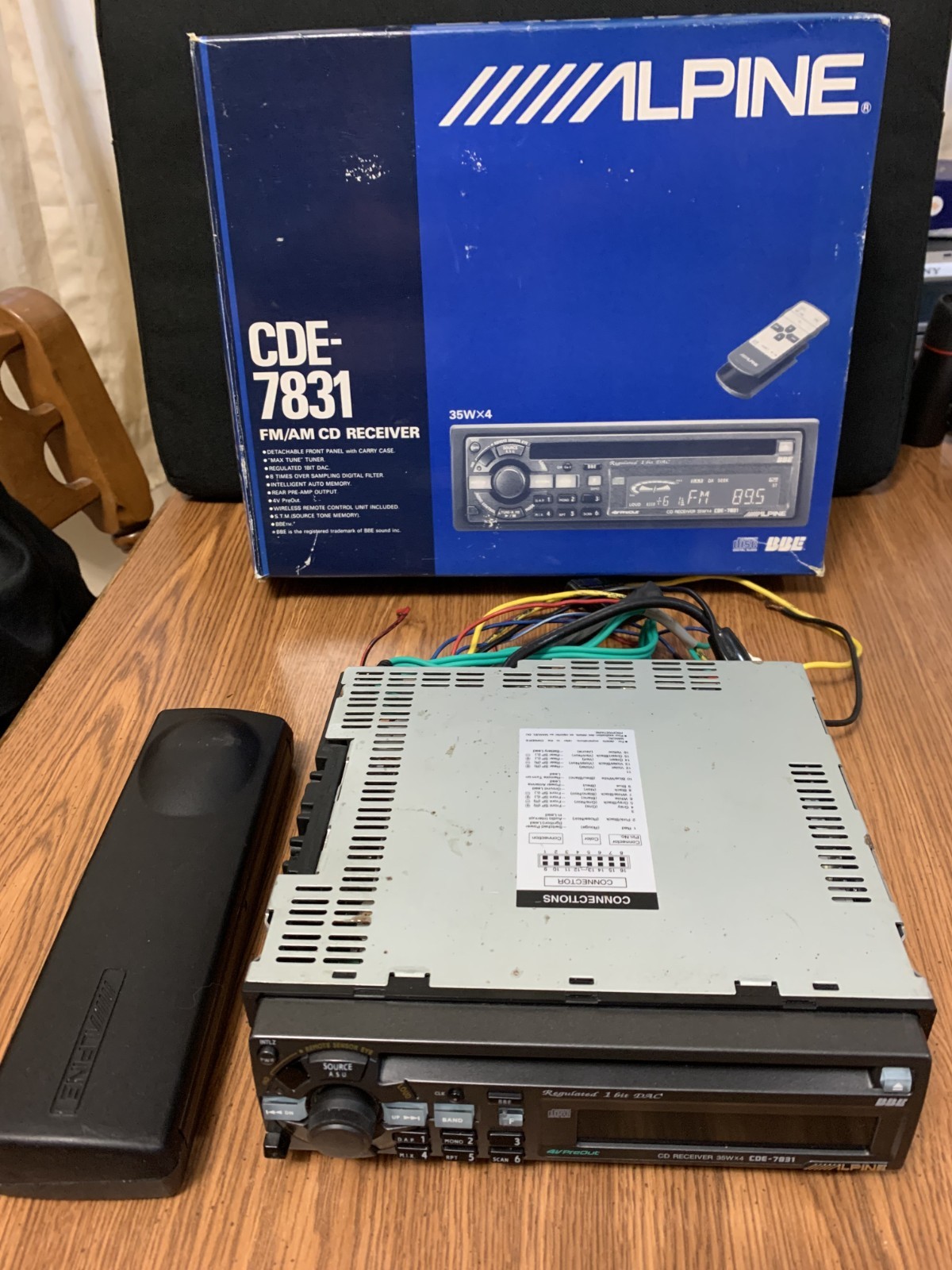 Alpine CDE-7831 CD Player