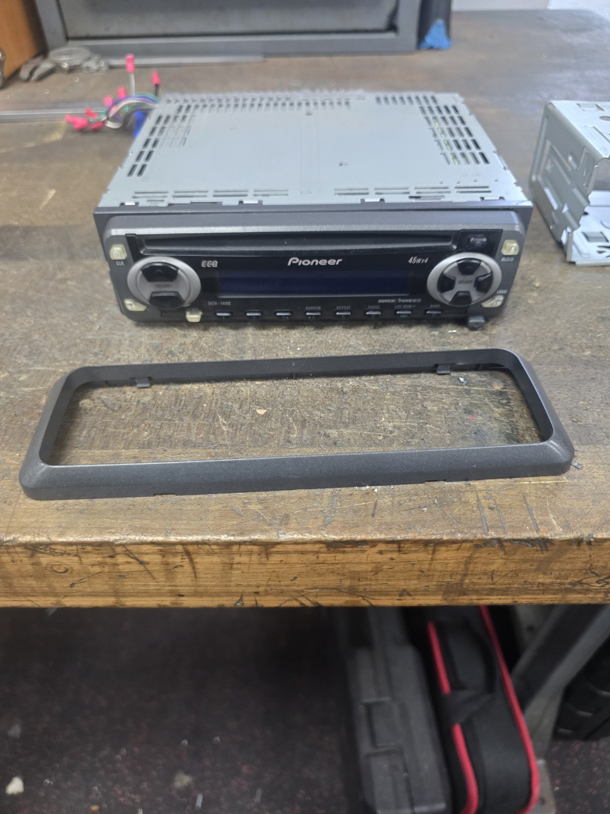 Pioneer DEH-1400 CD/ Receiver, Head Unit, Easy EQ, Working Condition