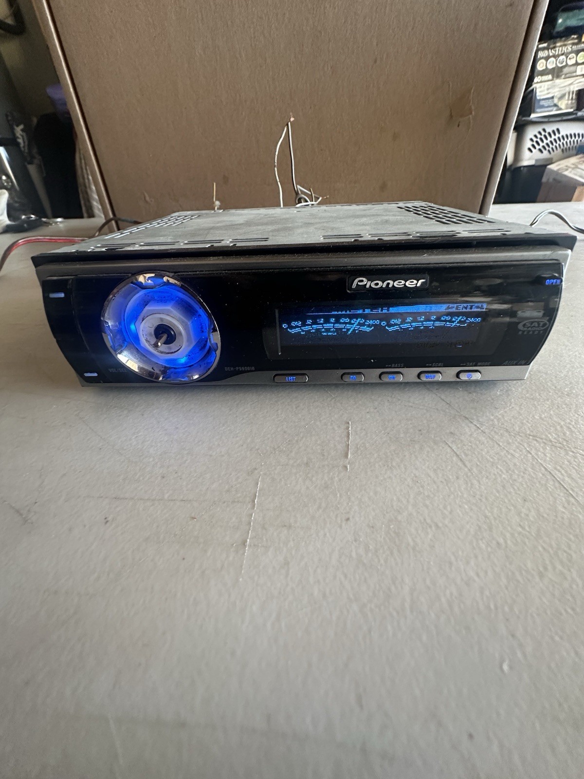 PIONEER DEH-P5900IB Old School CD Player Graphics! Lot Of Two, No Knobs