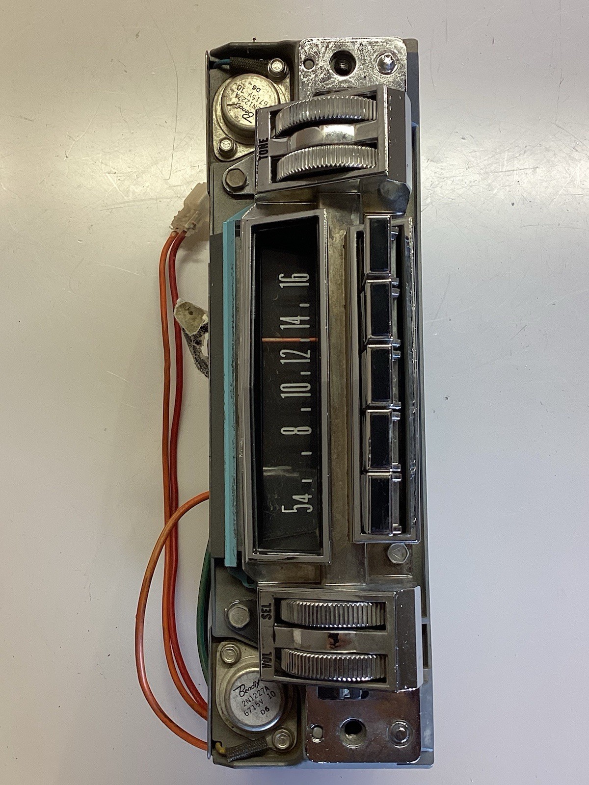 1967 Chrysler Newport , New Yorker Mopar Radio