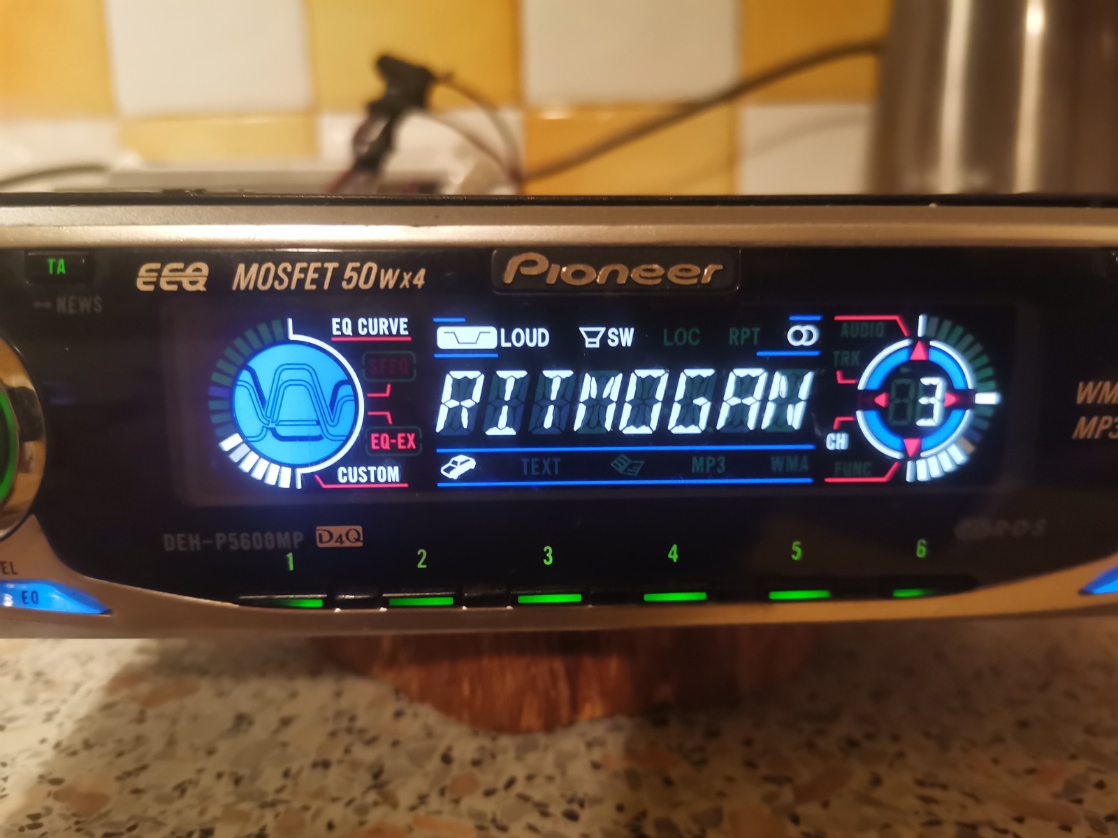 classic Pioneer DEH-P5600MP car radio CD player