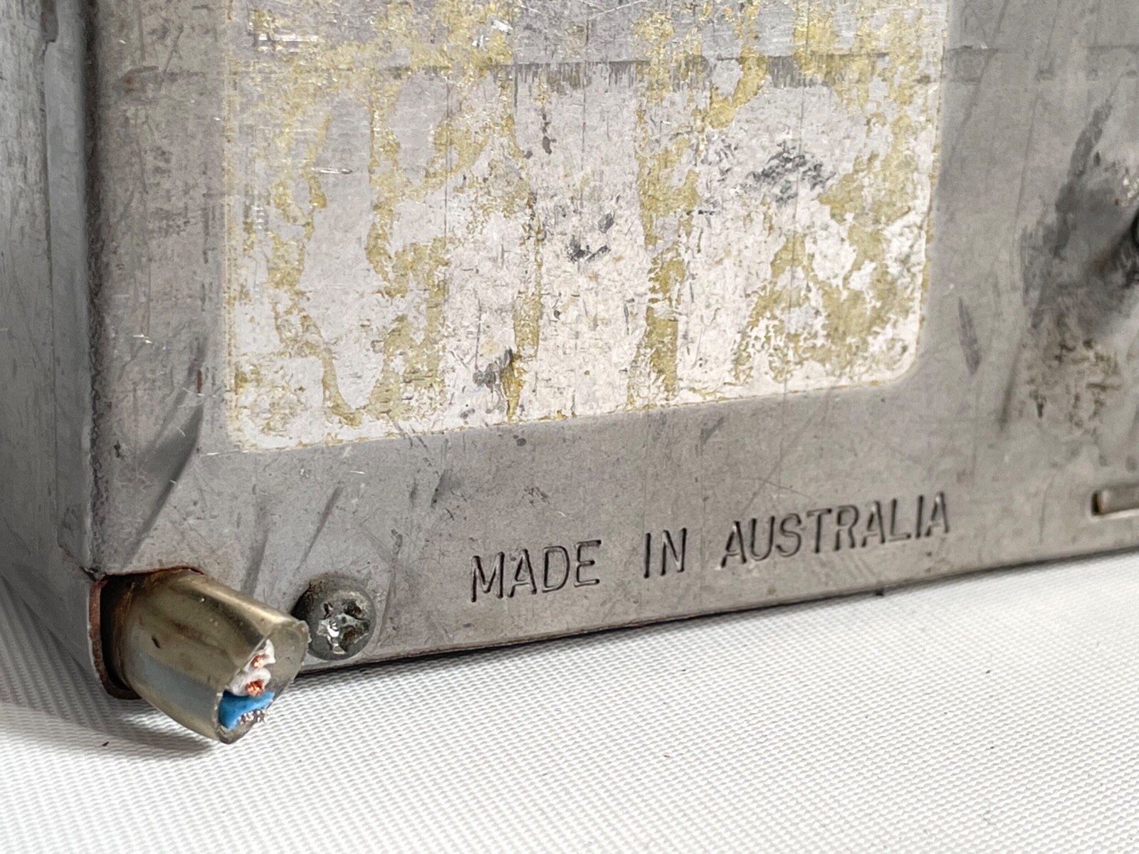 Rare Vintage Auritone Car Radio – 1860s – Made in Australia