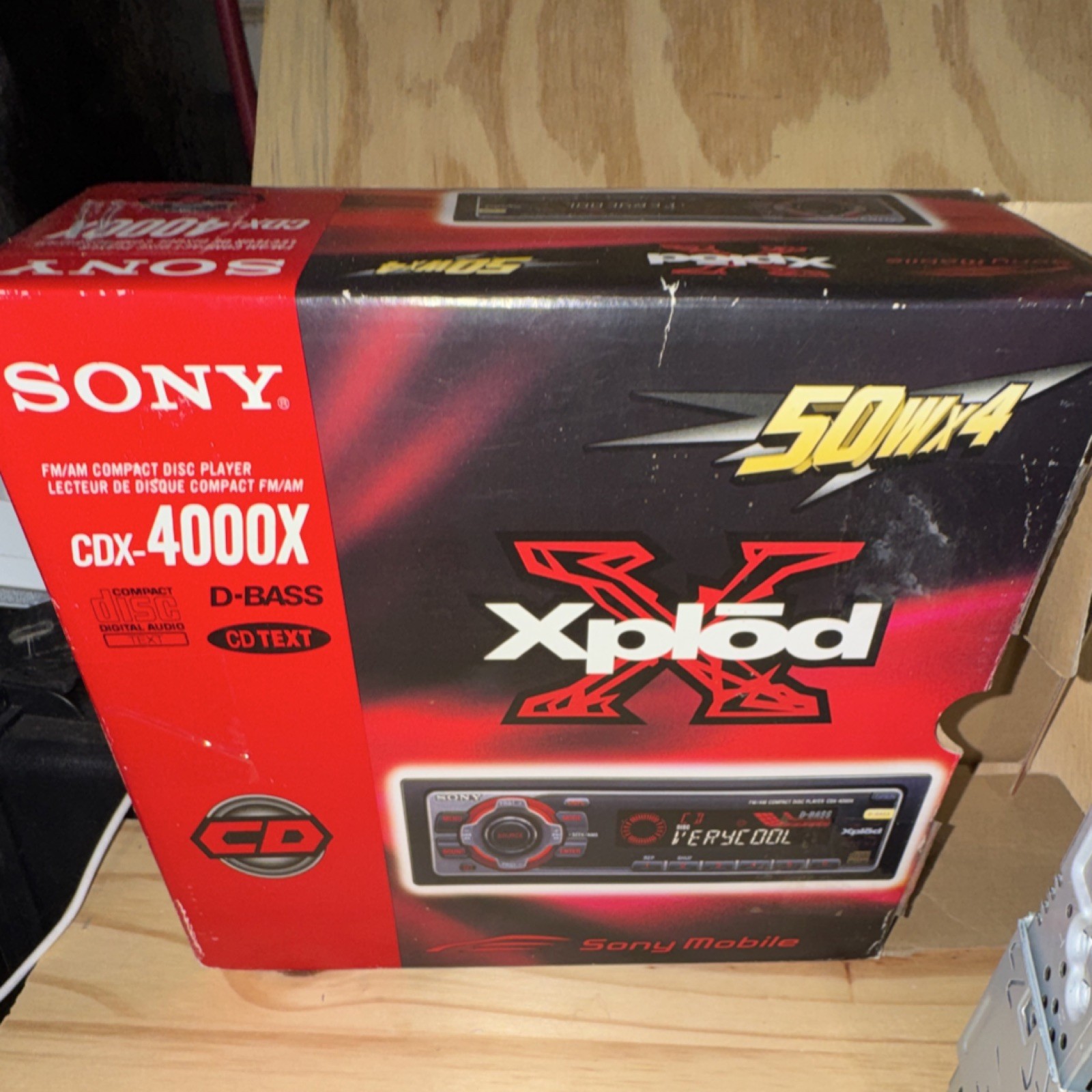Sony Xplod CDX-4000X 1 DIN In-Dash CD Player FM/AM Detachable Face CD Text