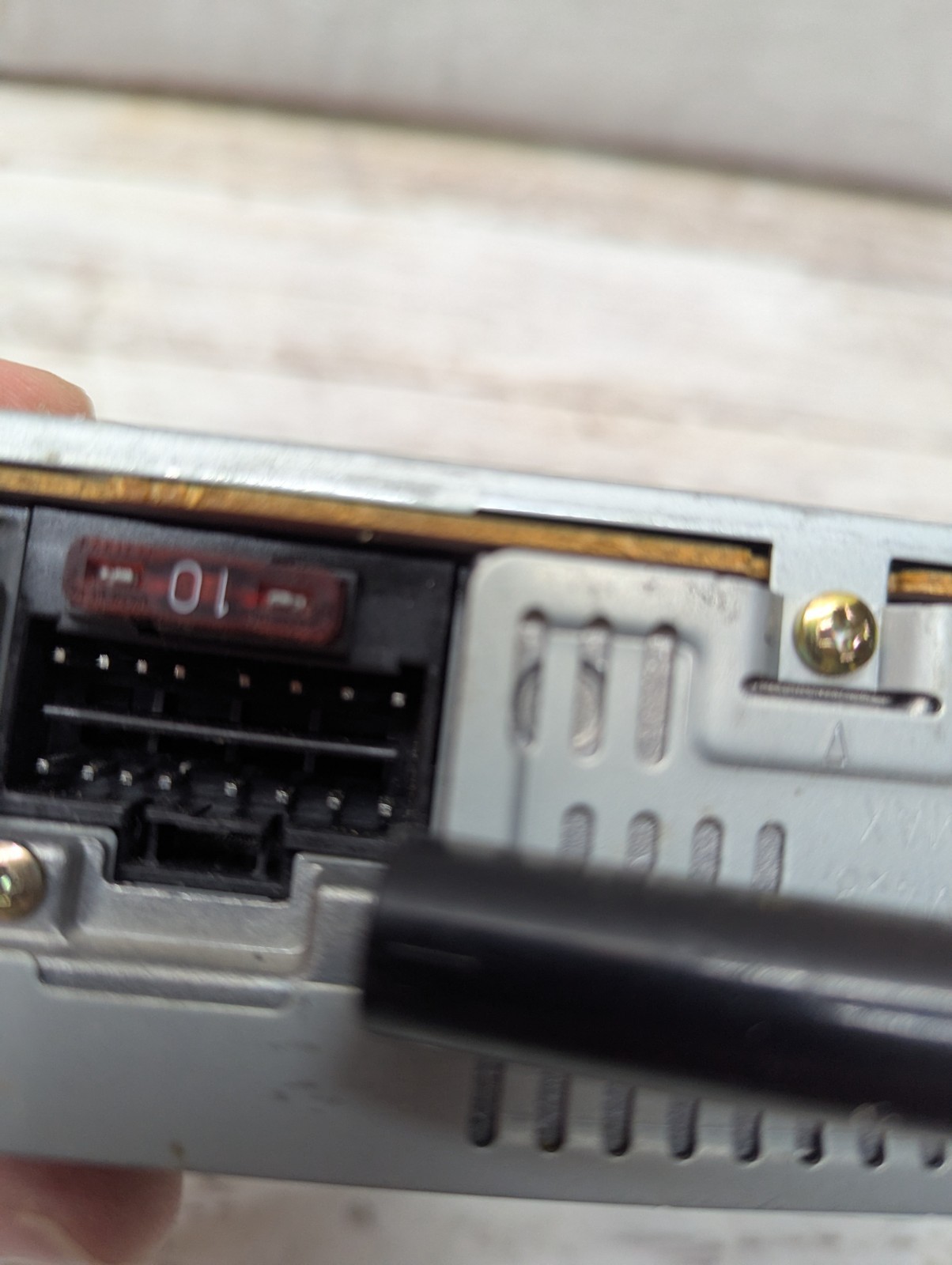 Pioneer DEH-1000 Super Tuner 3 (Parts and Repair) Untested Might Work