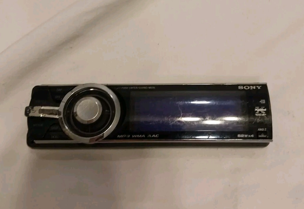 Sony CDX-GT930UI CD Player Radio Faceplate (Used).
