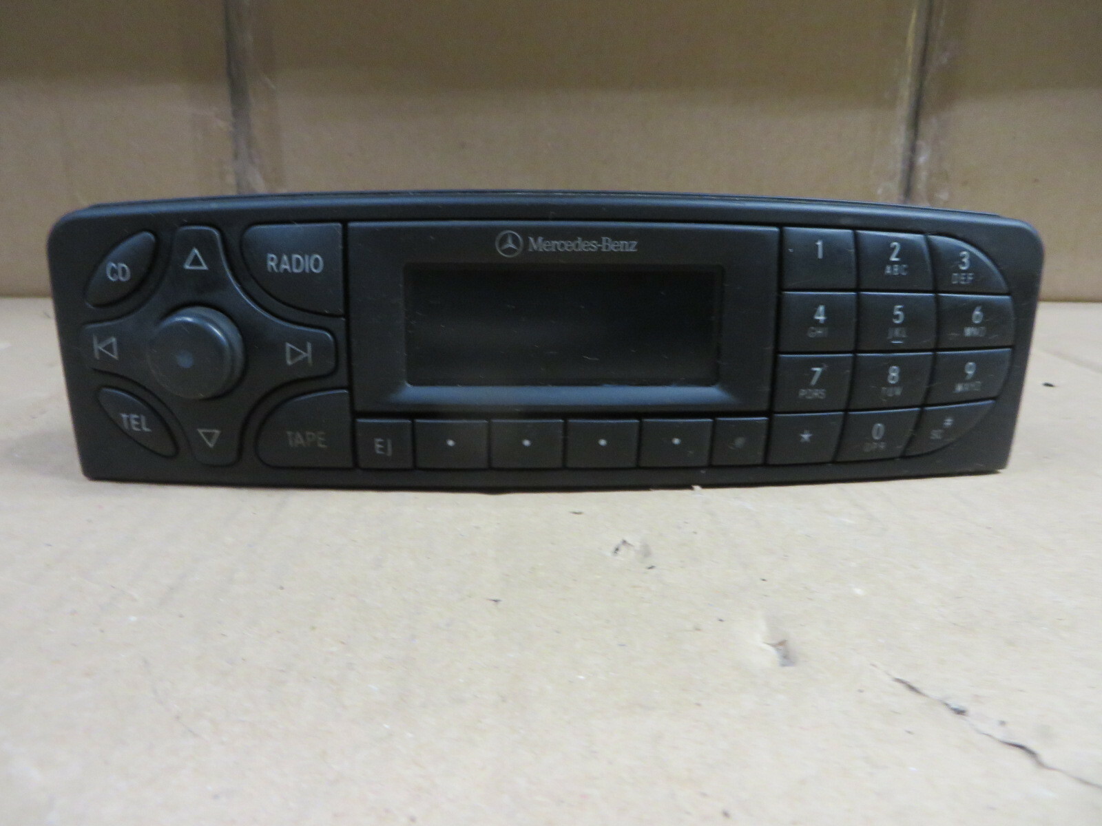 MERCEDES BENZ w203 w209 2001-2004 RADIO AUDIO FACTORY DASH UNIT OEM # 2038201086