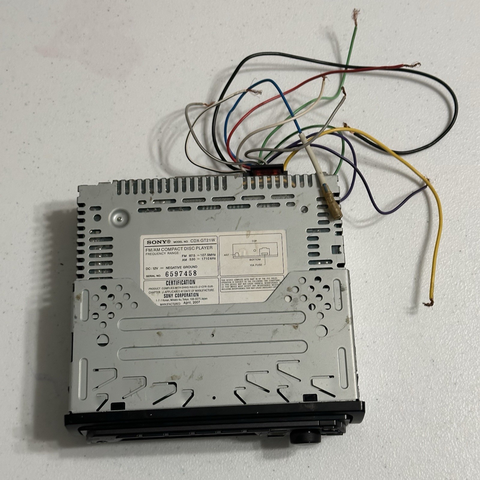 Sony CDX-GT21W FM/AM CD Player MP3 WMA Detachable Face Plate Untested