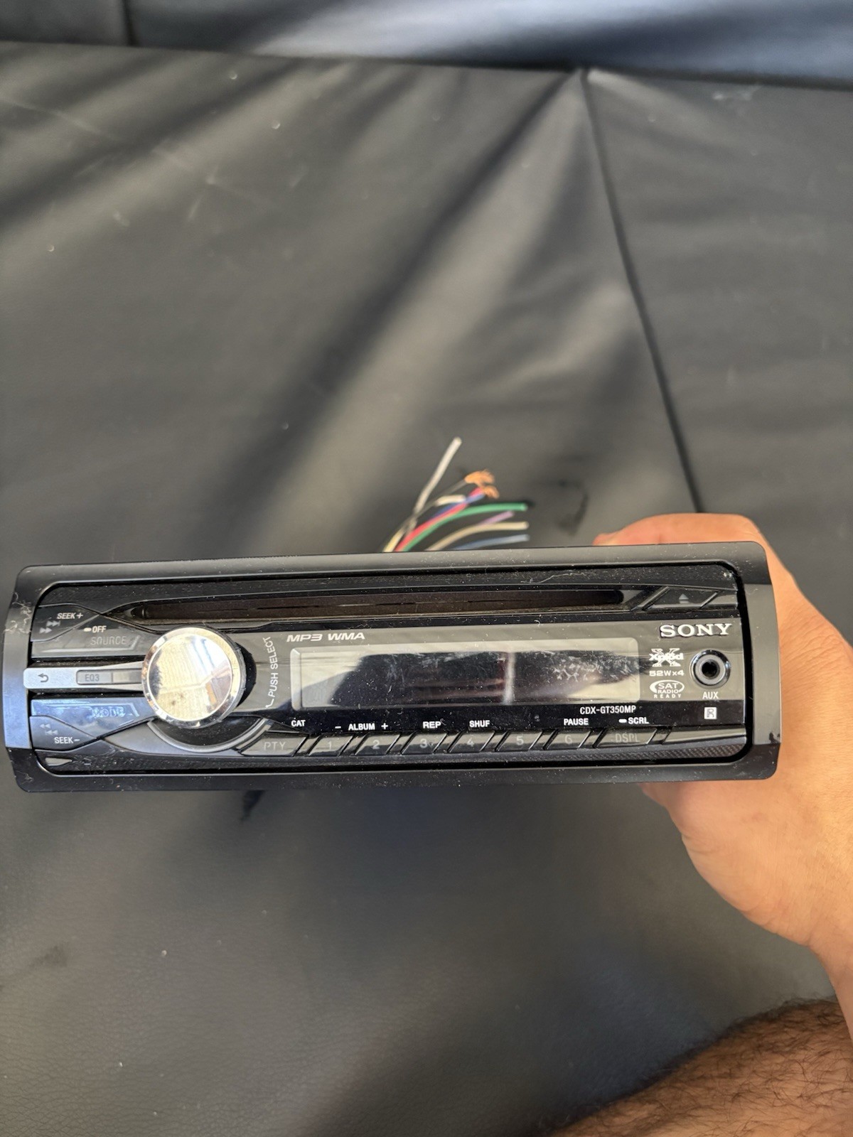 Sony CDX-GT340 Car CD Disc Player FM/AM Single Din Stereo UNTESTED