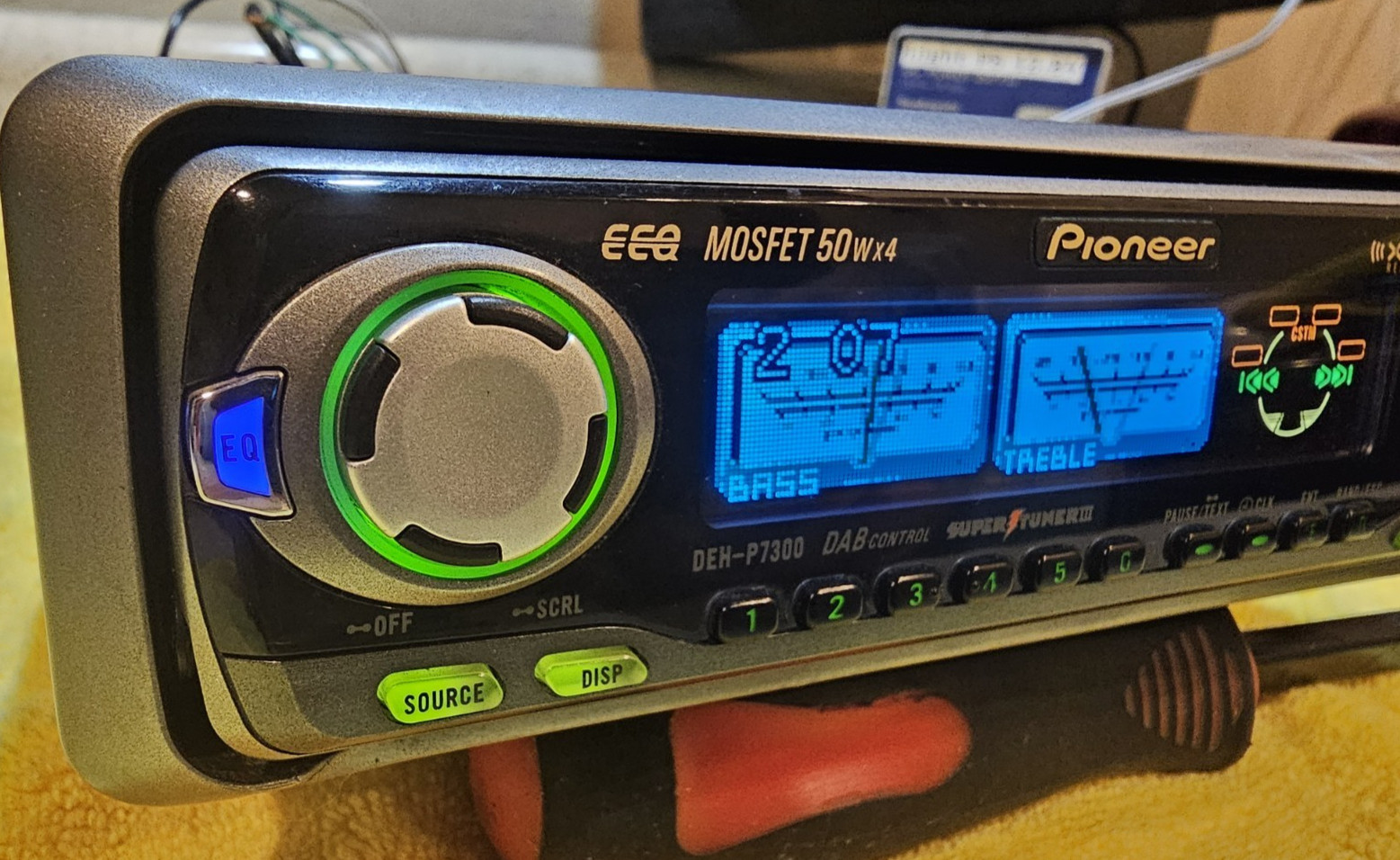 Vintage Pioneer Old School DEH-P7300 head unit Graphics display