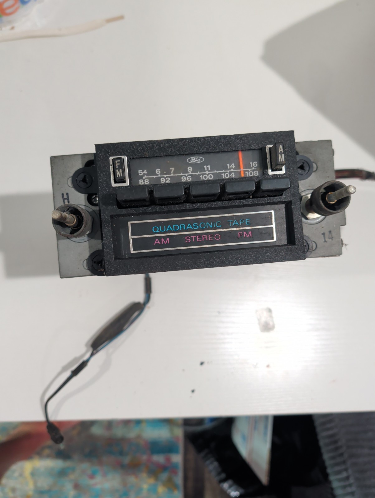 Ford Motorola AM/FM Quadrasonic 8-Track Tape Radio D8AF-19A188-AA / 5FD4804 -OEM
