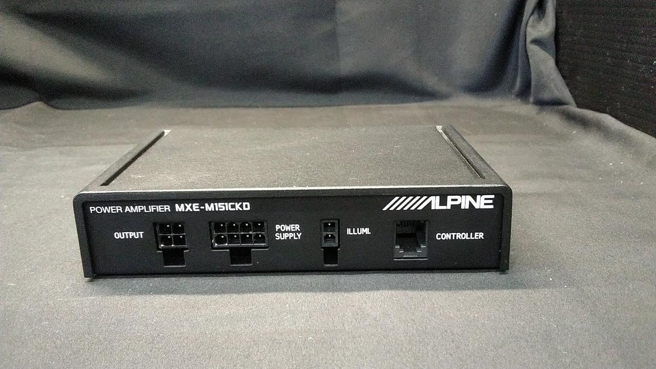 ALPINE SWE-3000 Powered Subwoofer Car Audio Speaker Wired Remote Tested Working