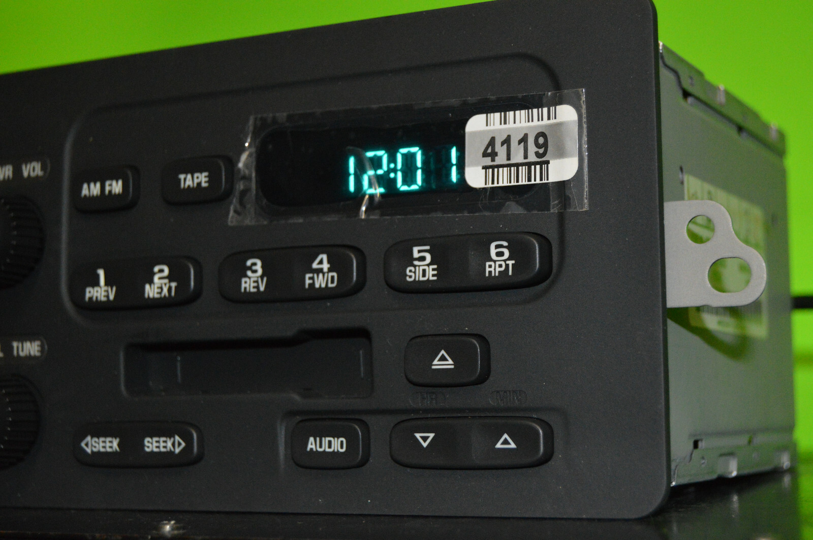Chevy Cavalier Malibu factory Cassette player radio 00 01 02 03 04 05 09394119