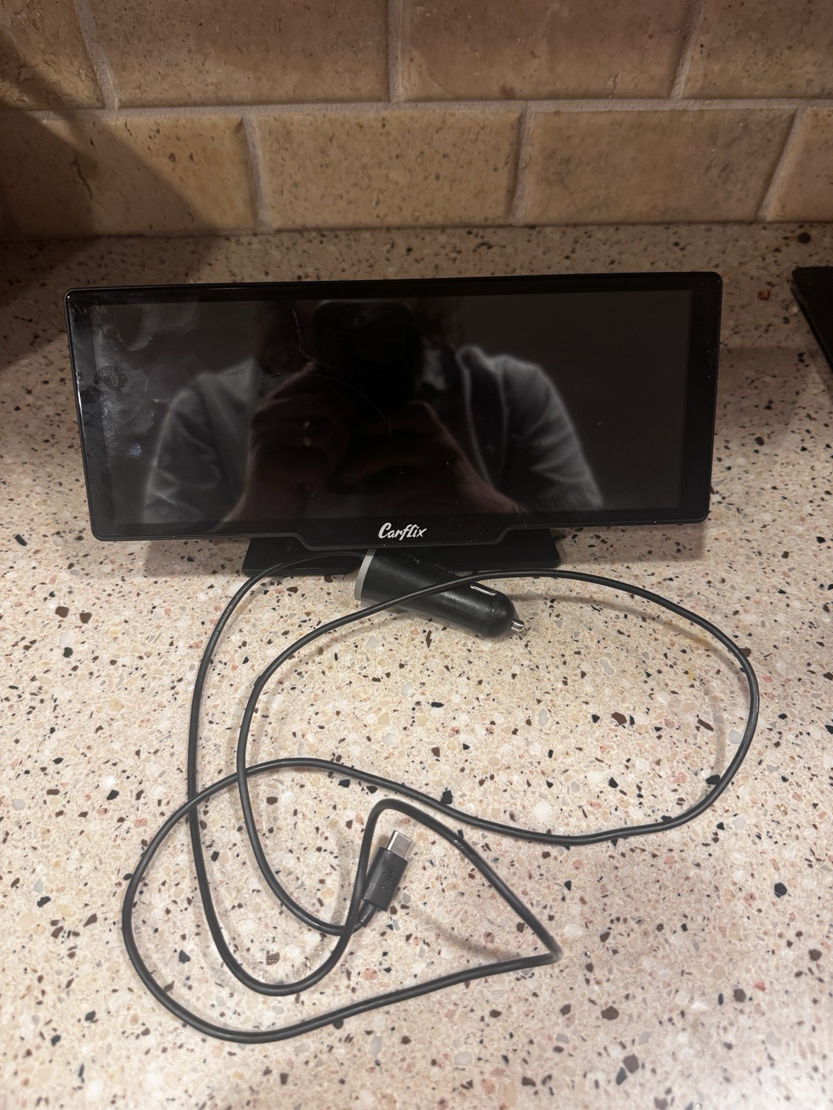 Carflix Portable Carplay Screen. Android, Iphone Compatible