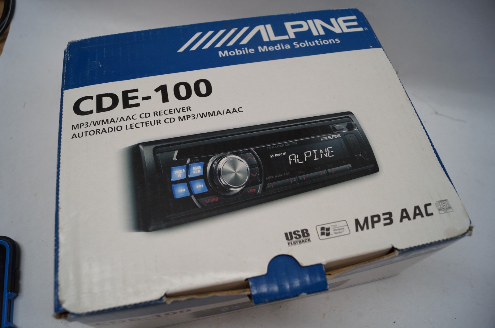 Alpine CDE-100 CD Player MP3 In-Dash Auto Radio USB Detachable Face WORKING F153